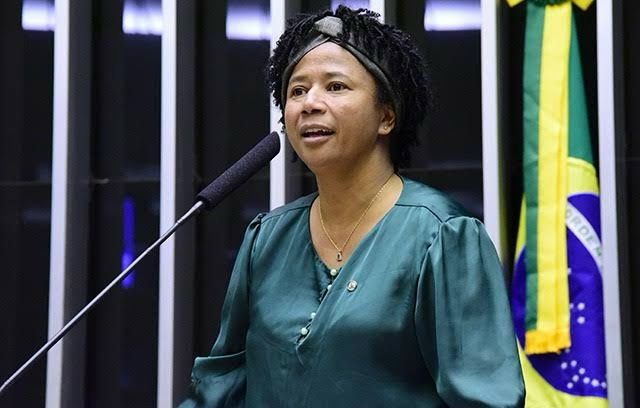 Apesar de a eleição não estar perto, Silvia Cristina começa a assustar os grandões